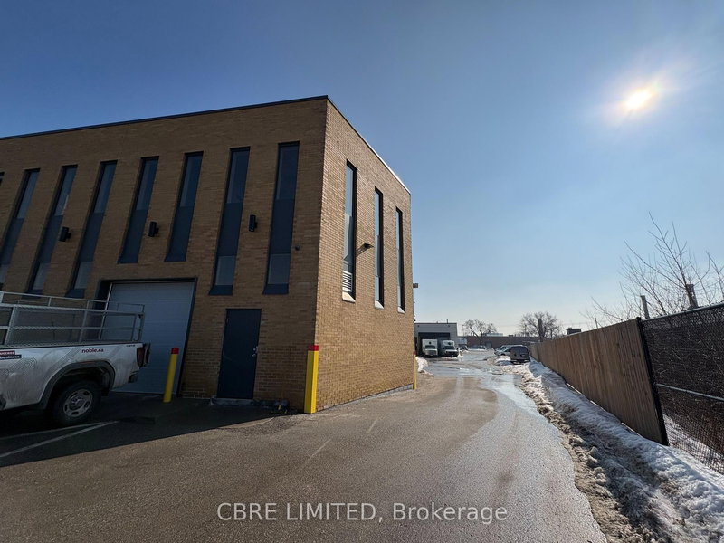 Unit 2 - 160 Bartley Dr, Toronto, M4A 1E1 | Image 3