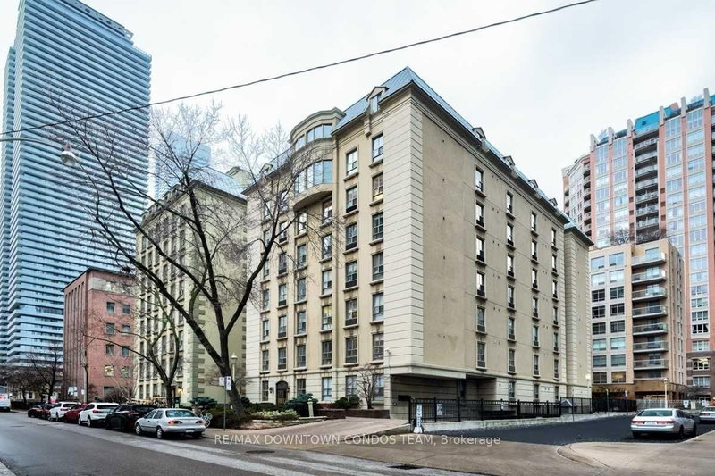 home for lease on 310-88 Charles Street E