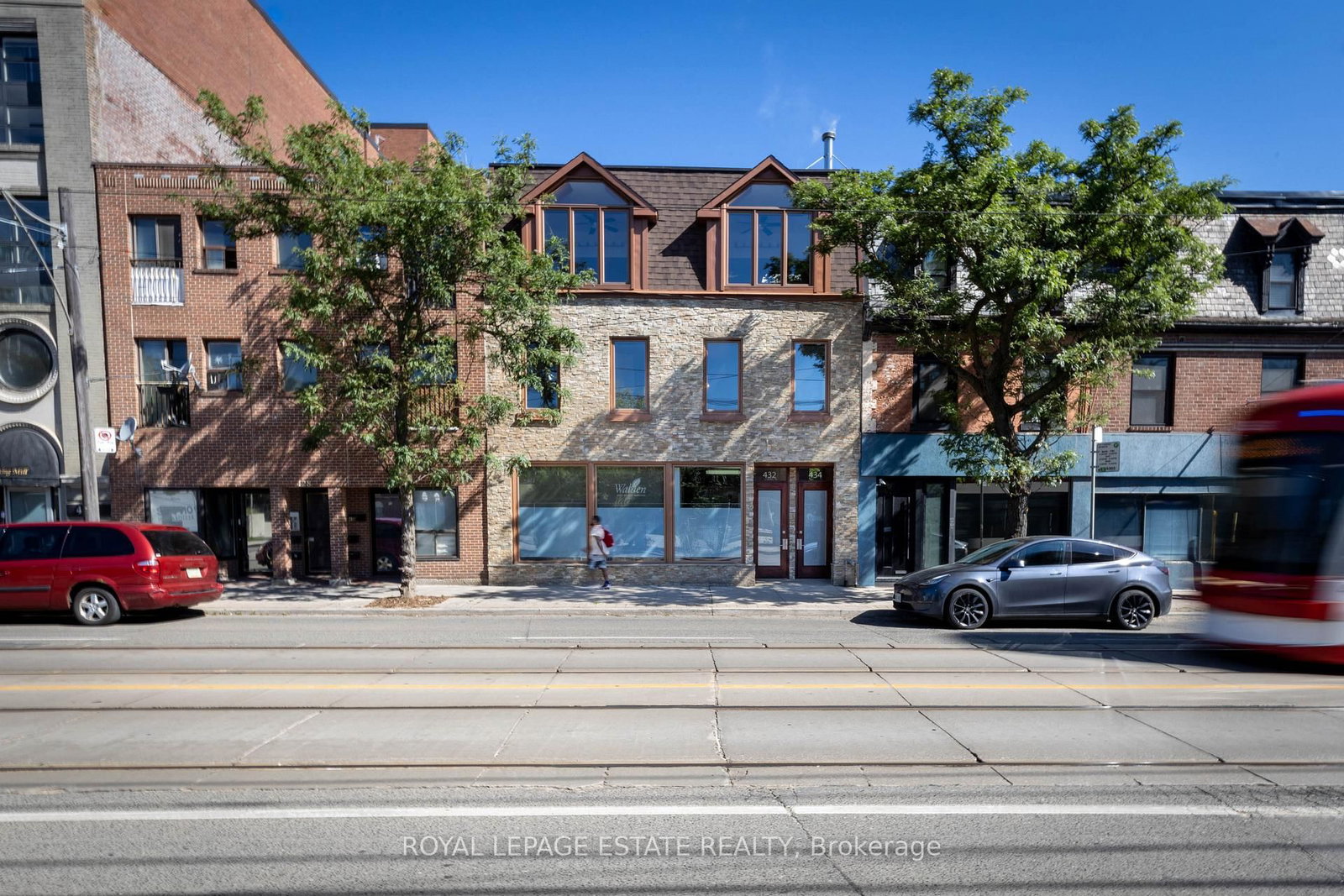 432 E Queen Street • Toronto, ON photo 36