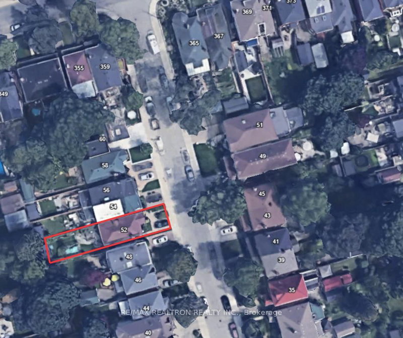 52 Belcourt Rd, Toronto, M4S 2T9 | Image 2