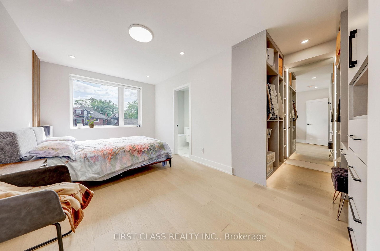 Semi-Detached House for sale at 431 Roxton Road, Toronto, Ontario, M6G 3R5 - Palmerston-Little Italy - MLS: C12880784