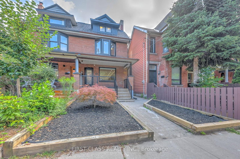 431 Roxton Rd, Toronto, M6G 3R5 | Image 2