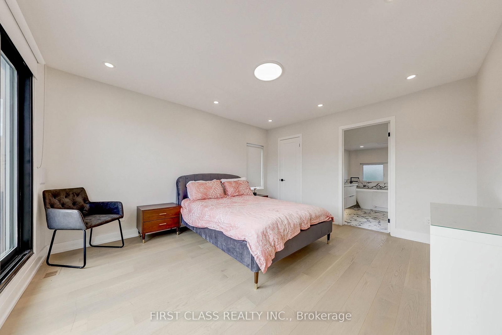 Semi-Detached House for sale at 431 Roxton Road, Toronto, Ontario, M6G 3R5 - Palmerston-Little Italy - MLS: C12880784