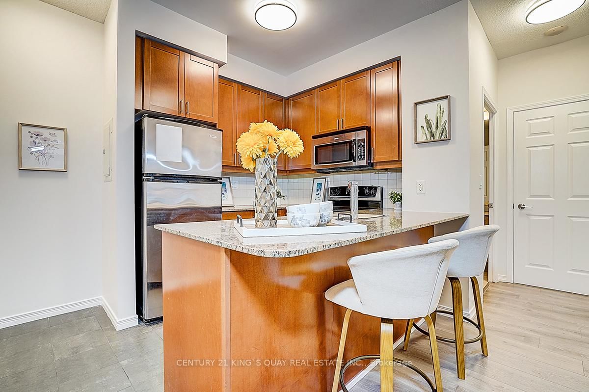 Condo for sale at 301-736 Spadina Avenue, Toronto, Ontario, M5S 2J6 - University - MLS: C12881500