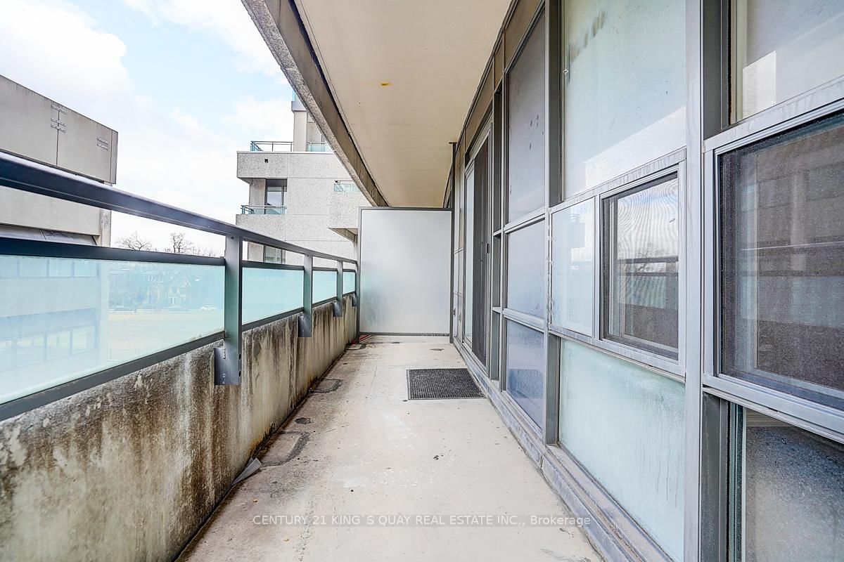 Condo for sale at 301-736 Spadina Avenue, Toronto, Ontario, M5S 2J6 - University - MLS: C12881500