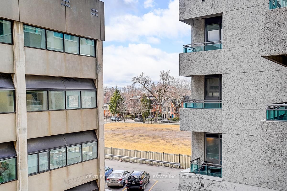 Condo for sale at 301-736 Spadina Avenue, Toronto, Ontario, M5S 2J6 - University - MLS: C12881500