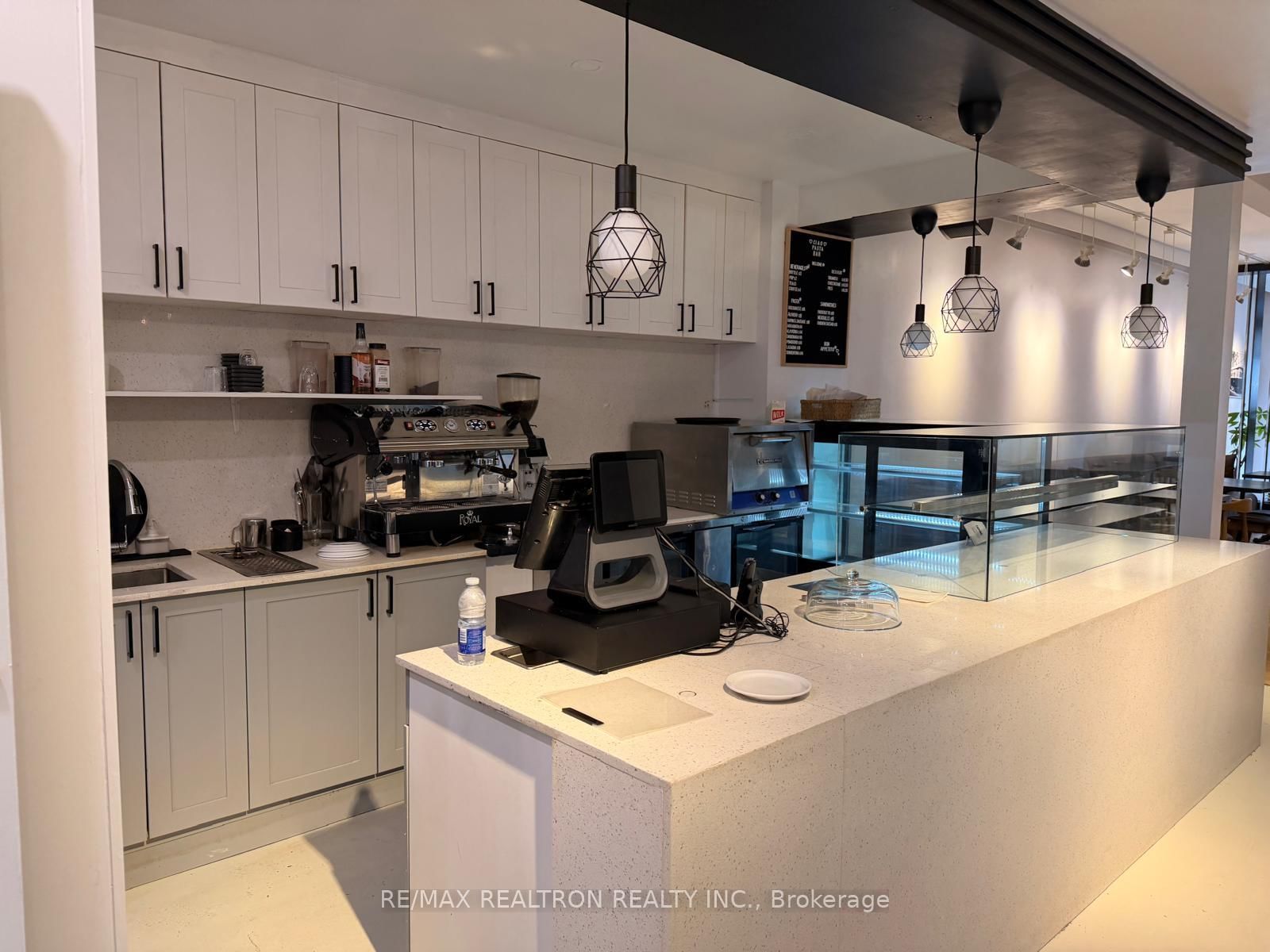 334 Dundas Street W - Photo 13