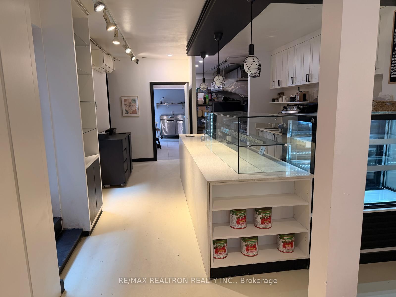 334 Dundas Street W - Photo 6