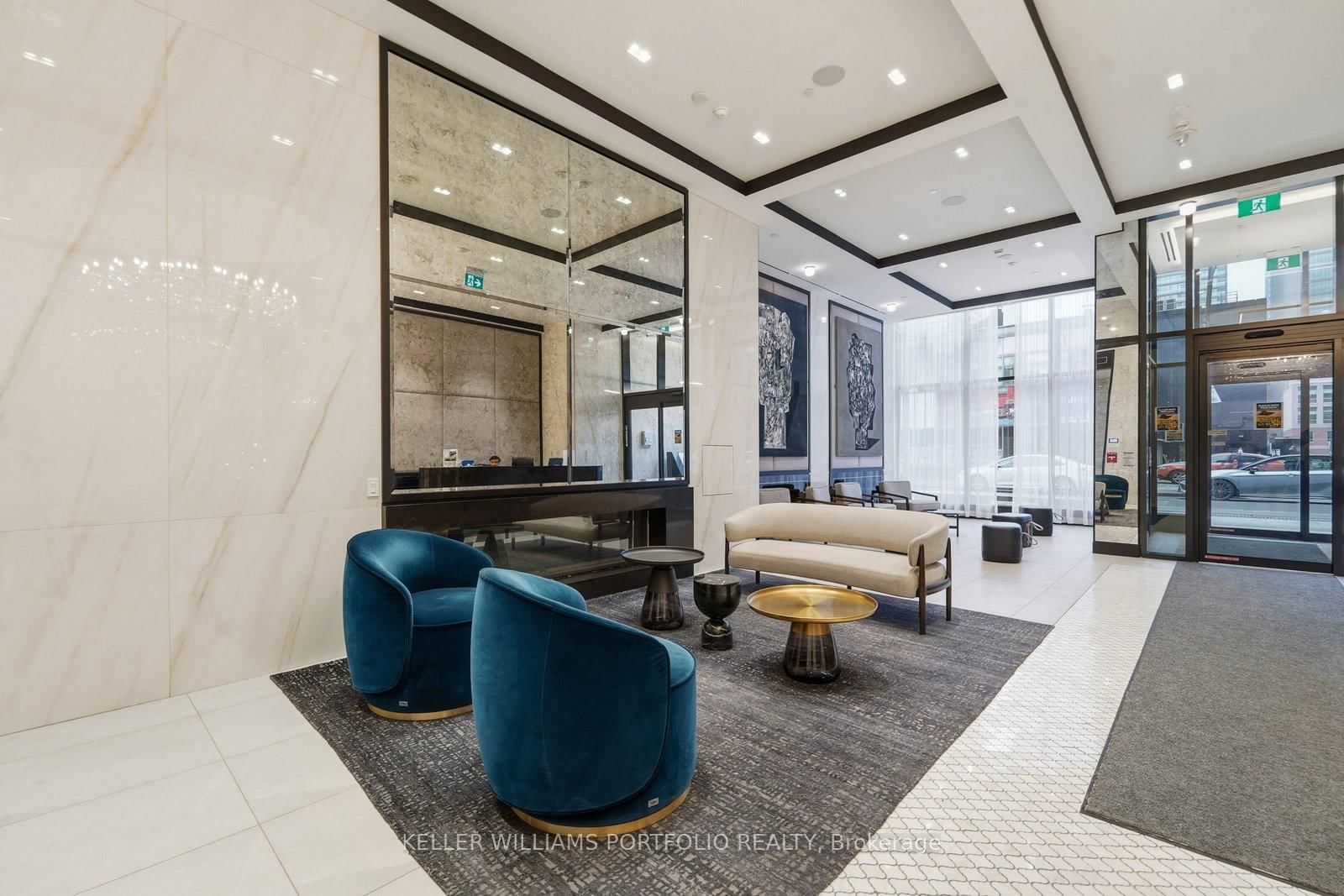 8 Wellesley Street W, Unit 909 - Photo 18