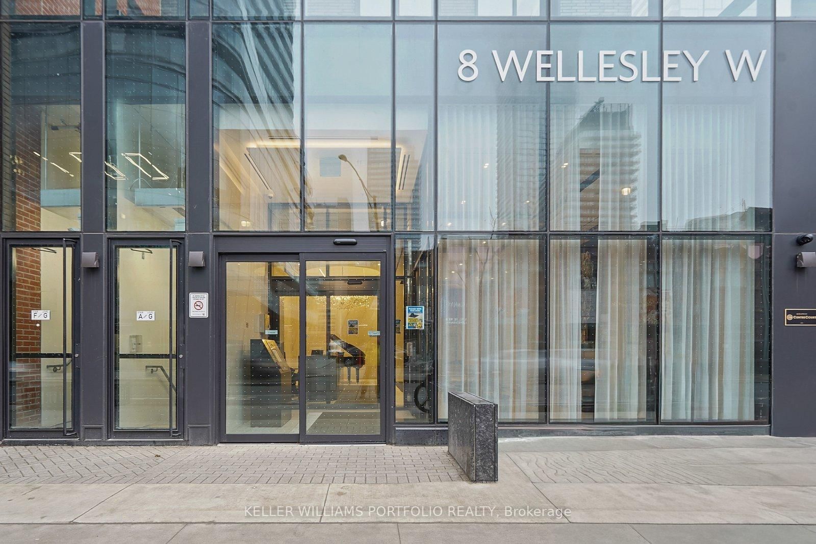 8 Wellesley Street W, Unit 909 - Photo 20