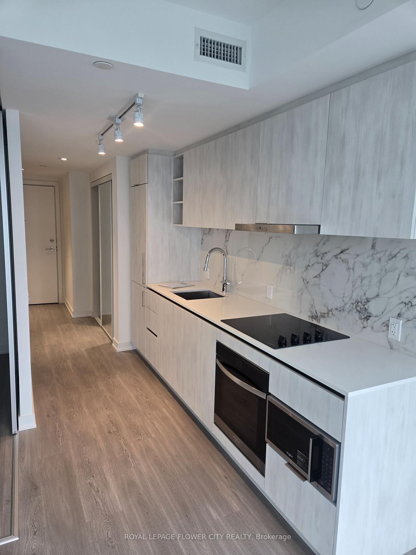 8 Wellesley Street W, Unit 5606 - Photo 6