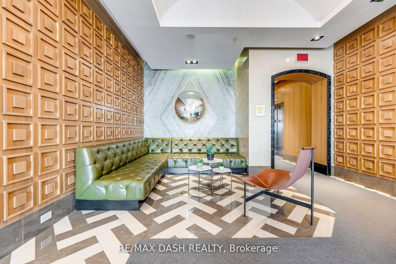 413 - 170 Chiltern Hill Rd, Toronto, M6C 0A9 | Image 2