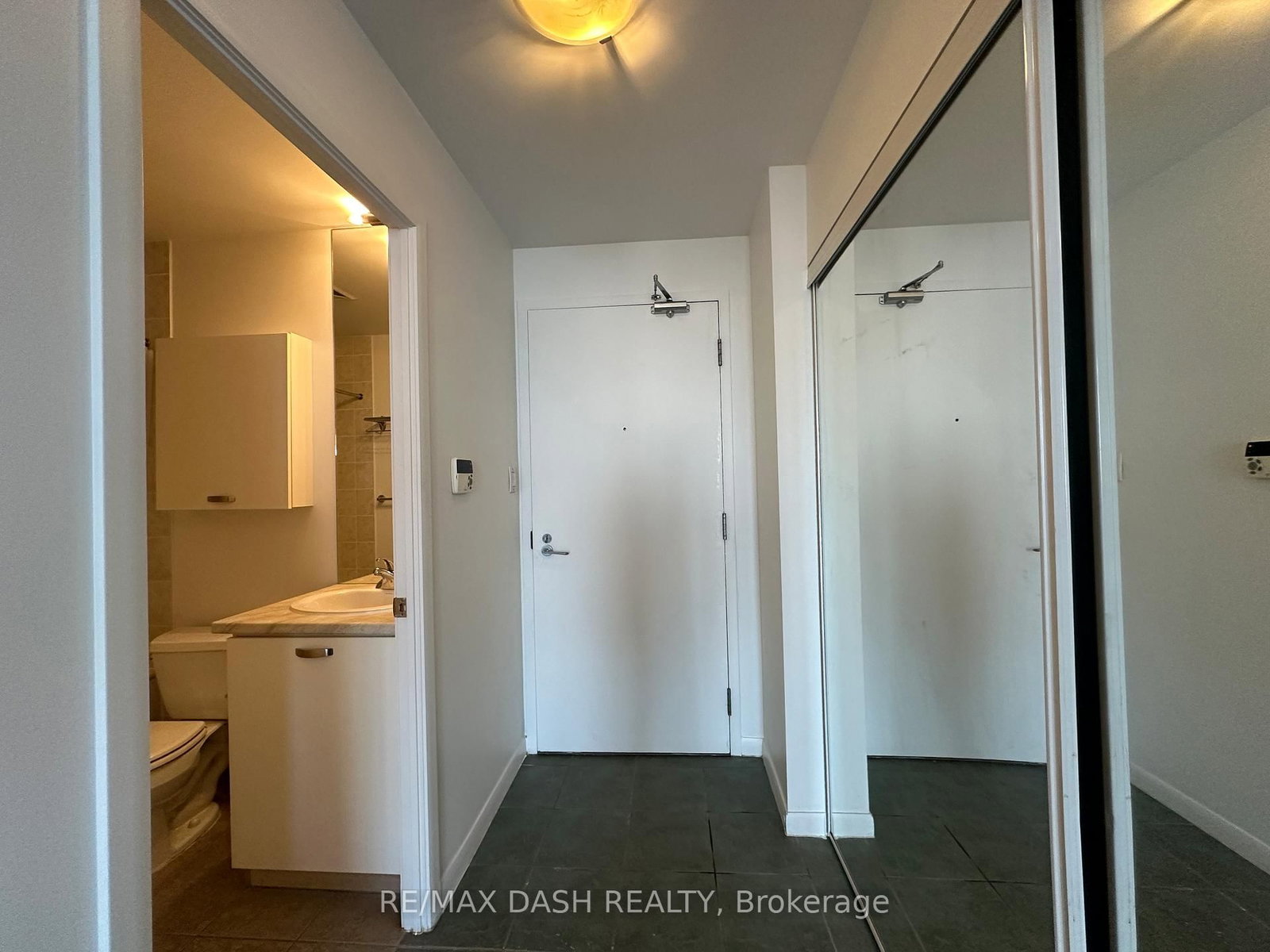 38 Grenville Street, Unit 3707 - Photo 27