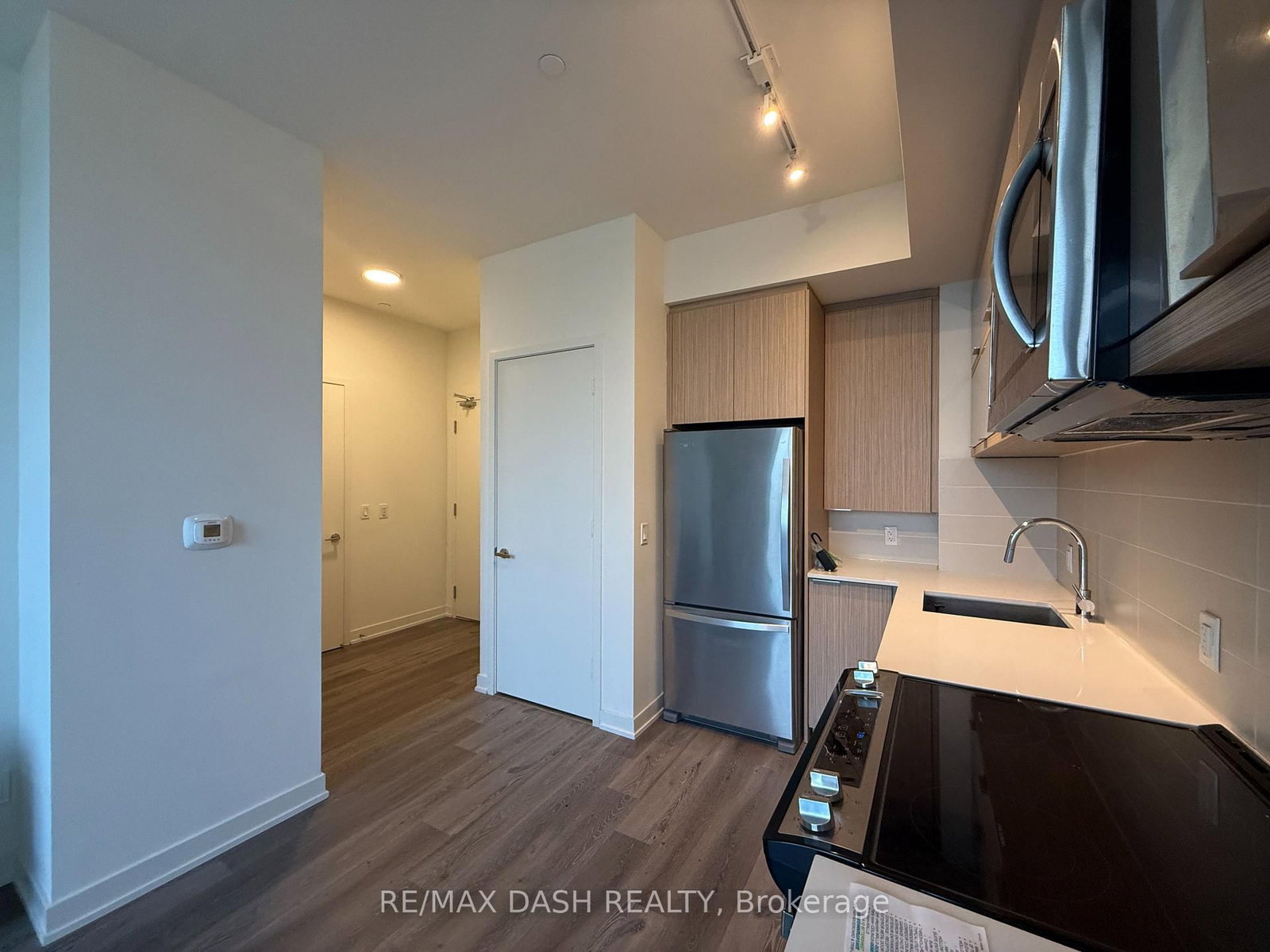 10 Deerlick Court, Unit 104 - Photo 14