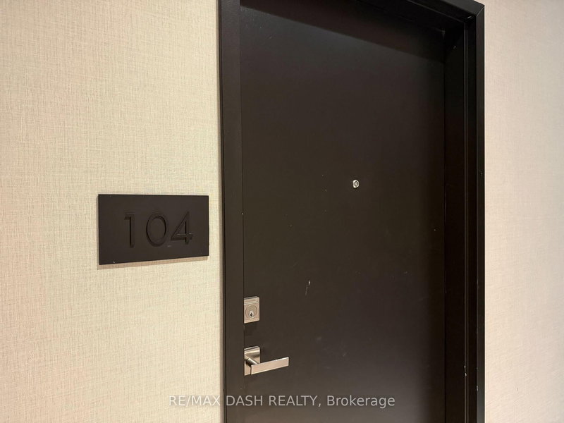 104 - 10 Deerlick Crt, Toronto, M3A 0A7 | Image 3