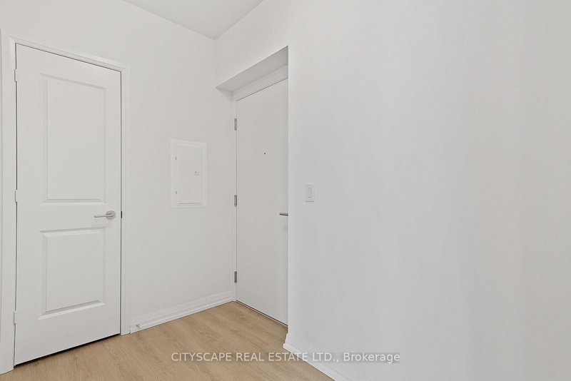 1605 - 8 Widmer St, Toronto, M5E 2E7 | Image 3