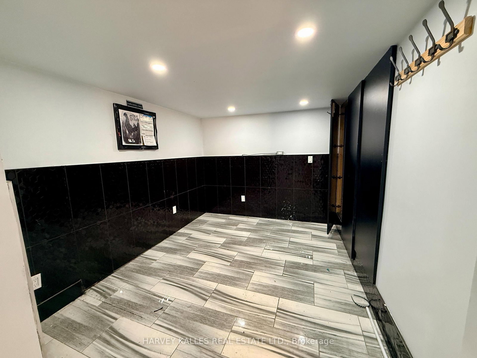 872 Dundas Street W - Photo 15