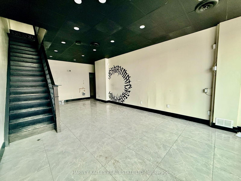 872 Dundas St W, Toronto, M6J 1V7 | Image 2