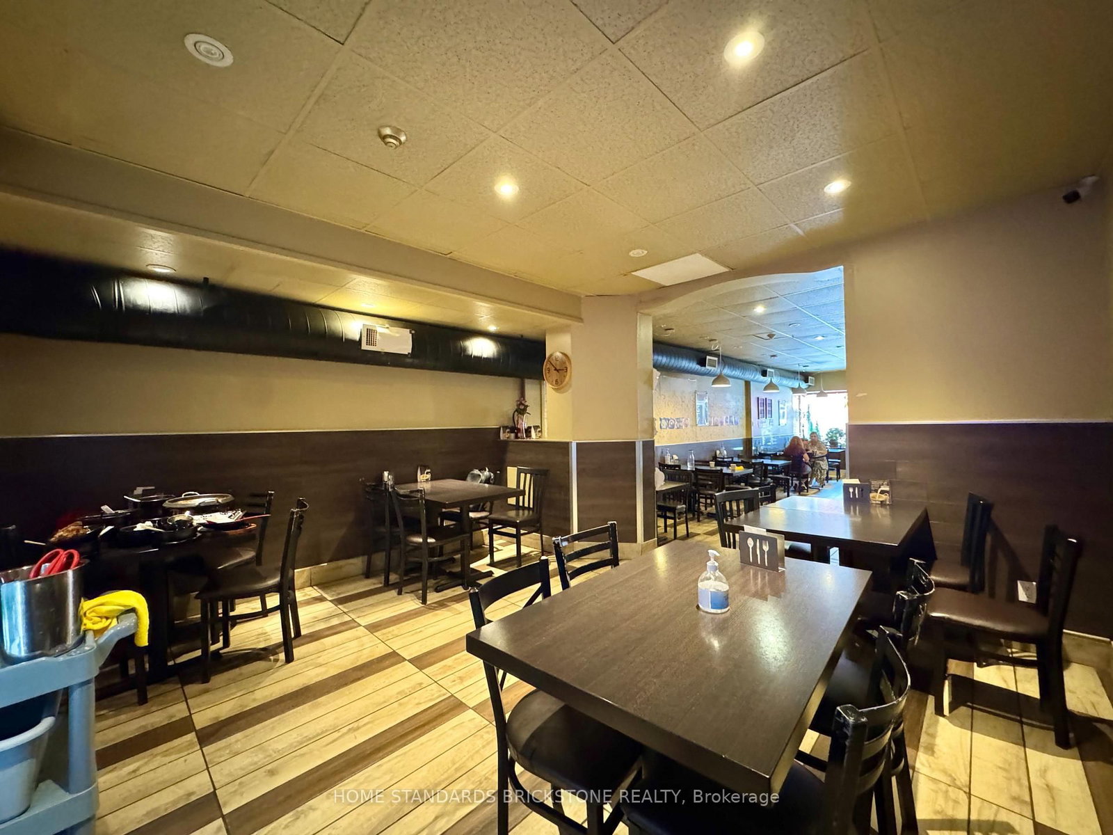 586 Bloor Street W - Photo 6