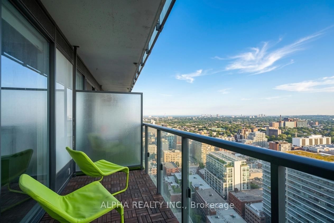 101 Peter Street, Unit 3403 - Photo 16