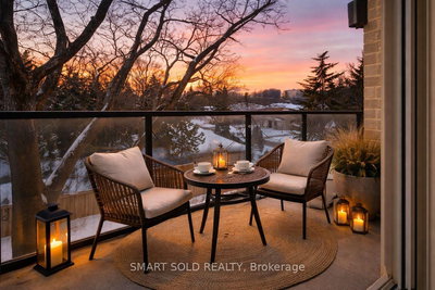 TH 24 - 51 Winlock Pkwy | Toronto | Image