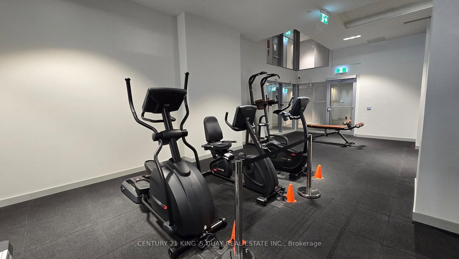 3 Gloucester Street, Unit 811 - Photo 21