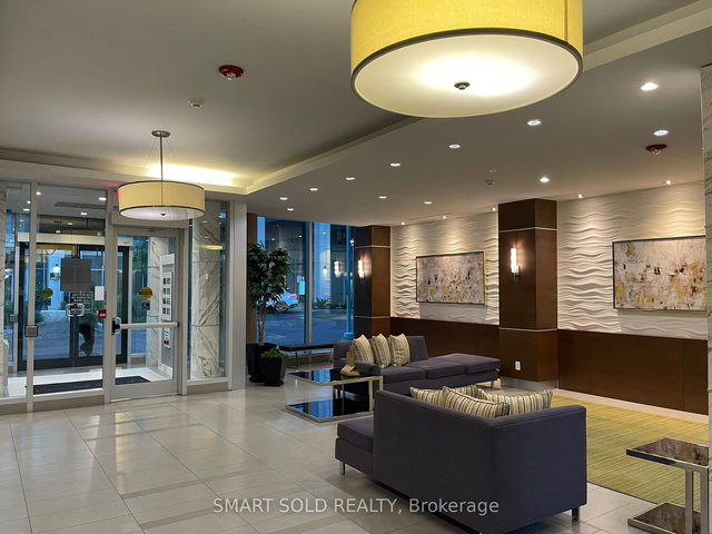 346 - 525 Wilson Avenue