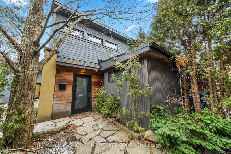 home for lease on Coach House-162 Rusholme Road