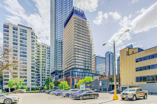 1203 - 18 Maitland Terrace SE