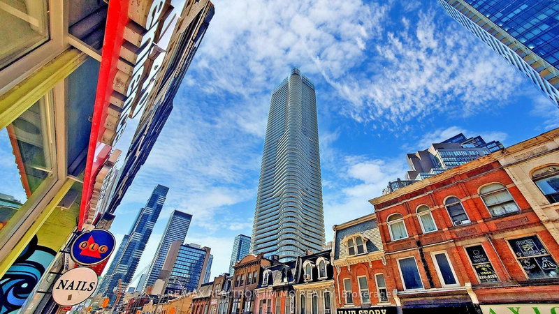 1501 - 11 Wellesley St W, Toronto, M4Y 0G4 | Image 2