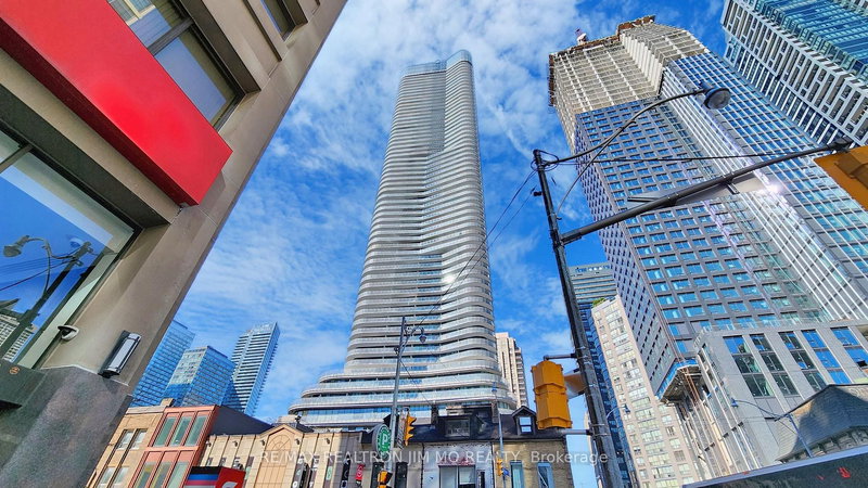 1501 - 11 Wellesley St W, Toronto, M4Y 0G4 | Image 3