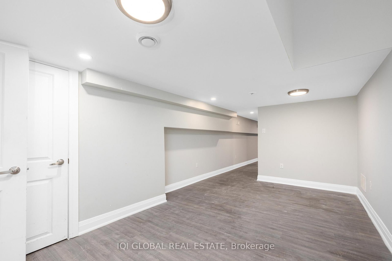 Semi-Detached House for lease at Bsmt-142 Grace Street, Toronto, Ontario, M6J 2S2 - Trinity-Bellwoods - MLS: C12885476