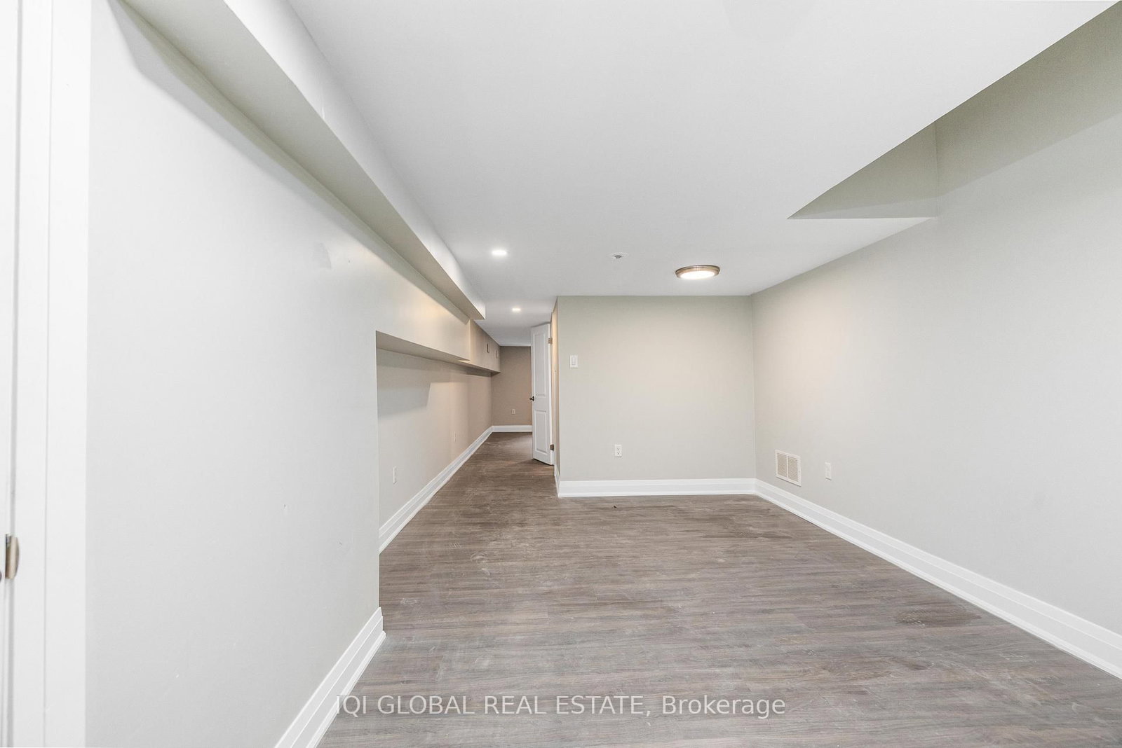 Semi-Detached House for lease at Bsmt-142 Grace Street, Toronto, Ontario, M6J 2S2 - Trinity-Bellwoods - MLS: C12885476