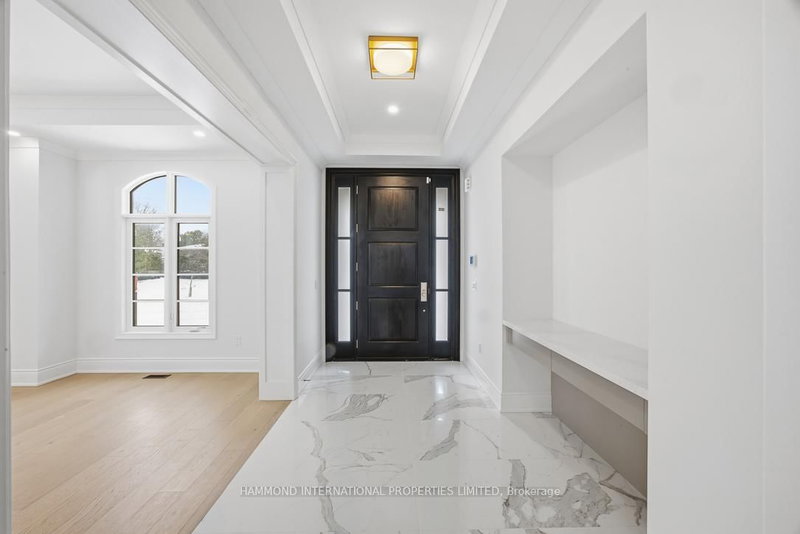 9 Lonergan Cres photo 5