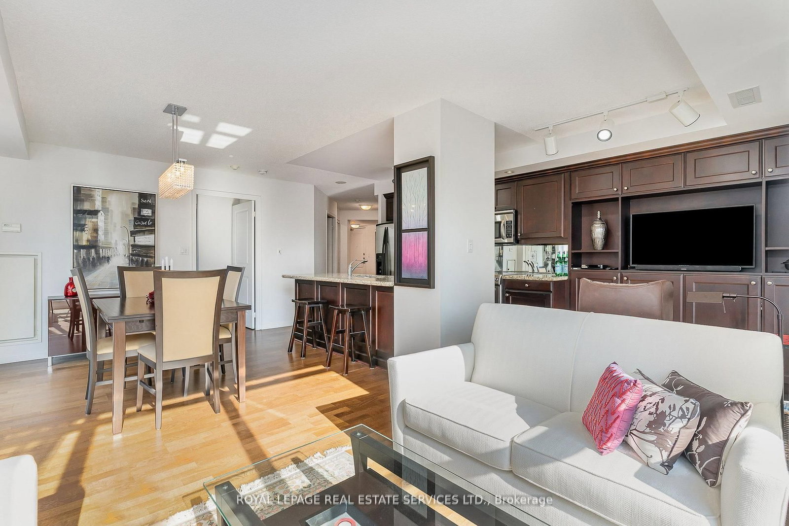 Condo for sale at 1203-900 Mount Pleasant Road, Toronto, Ontario, M4P 3J9 - Mount Pleasant West - MLS: C12885776