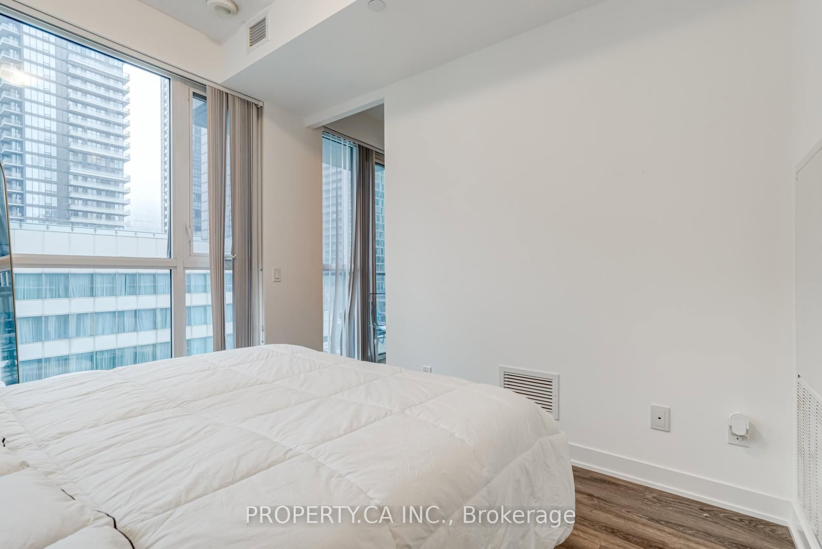 Condo for sale at 1713-87 Peter Street, Toronto, Ontario, M5V 0P1 - Waterfront Communities C1 - MLS: C12885902