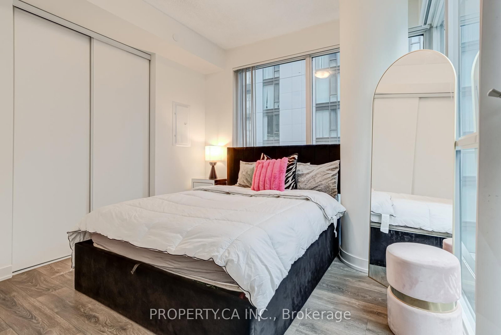 Condo for sale at 1713-87 Peter Street, Toronto, Ontario, M5V 0P1 - Waterfront Communities C1 - MLS: C12885902