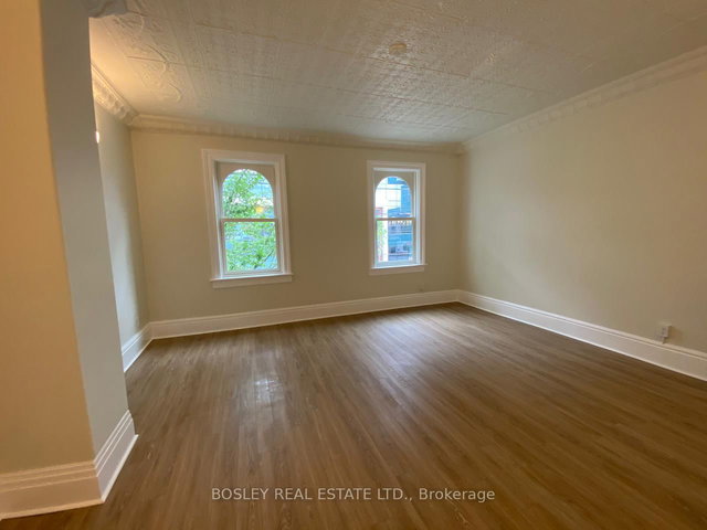 2 - 988 Queen Street W