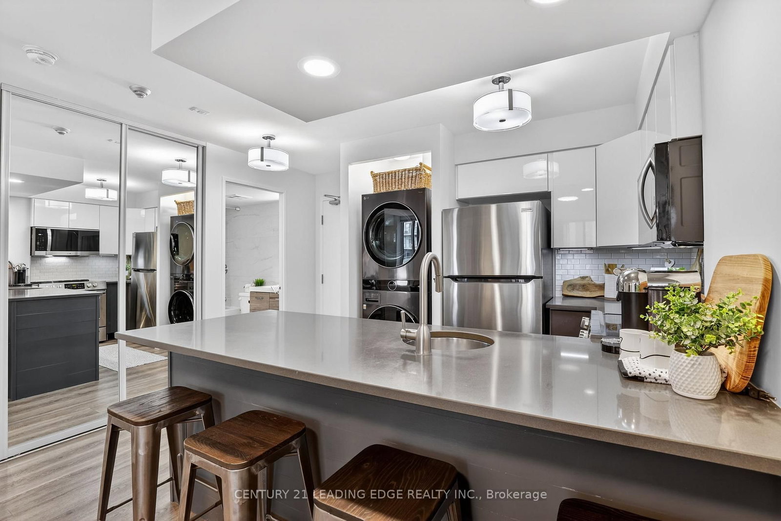 801 W King Street • #903 • Toronto, ON photo 12