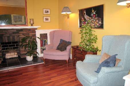 38 Kenwood Ave, Toronto, M6C2R9 | Image 3