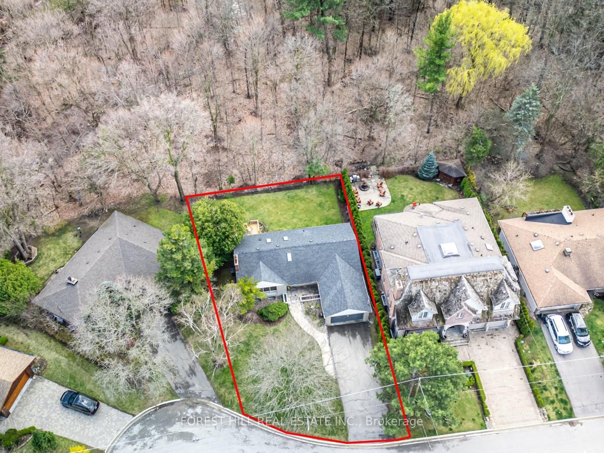 Detached House for sale at 137 Citation Drive, Toronto, Ontario, M2K 1T3 - Bayview Village - MLS: C12886376