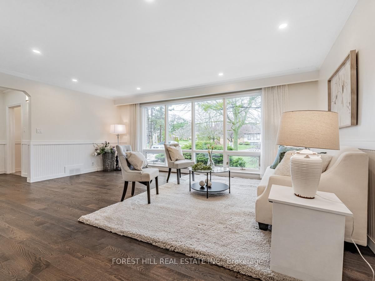 Detached House for sale at 137 Citation Drive, Toronto, Ontario, M2K 1T3 - Bayview Village - MLS: C12886376