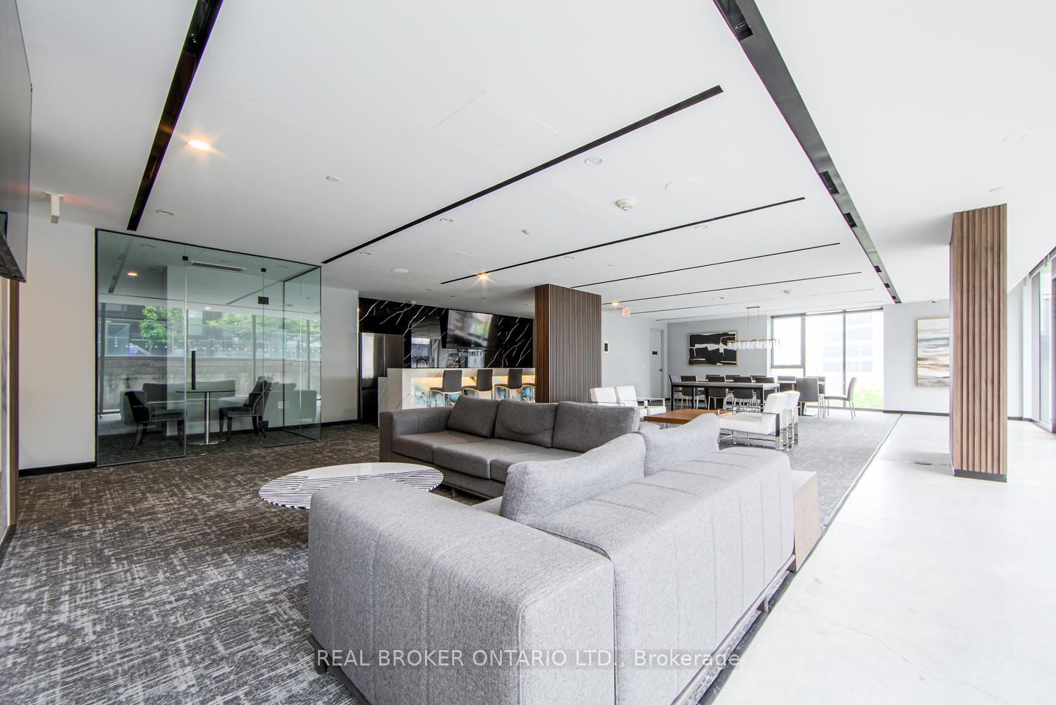 Condo for sale at 423-32 Trolley Crescent, Toronto, Ontario, M5A 0E8 - Moss Park - MLS: C12886644