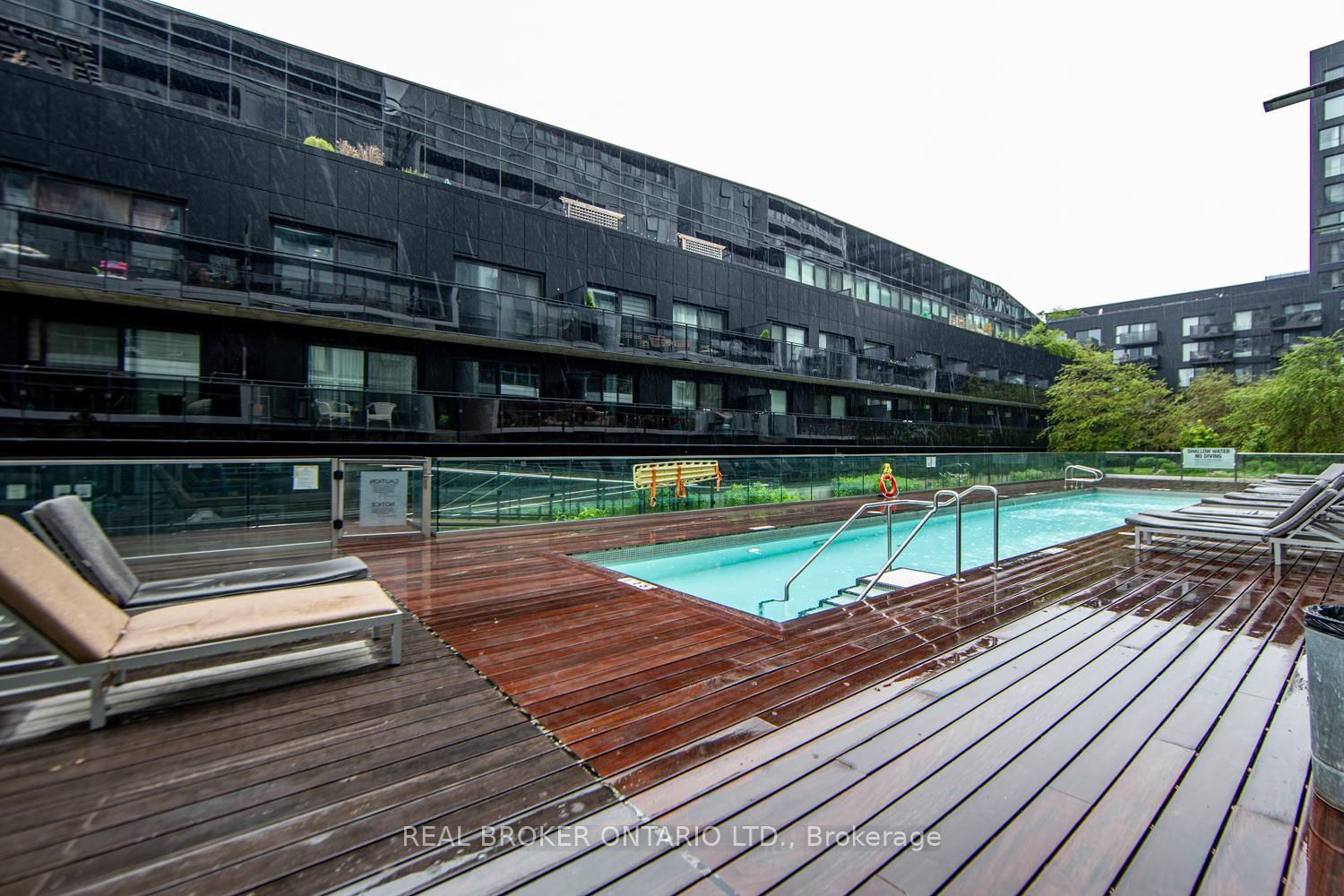 Condo for sale at 423-32 Trolley Crescent, Toronto, Ontario, M5A 0E8 - Moss Park - MLS: C12886644