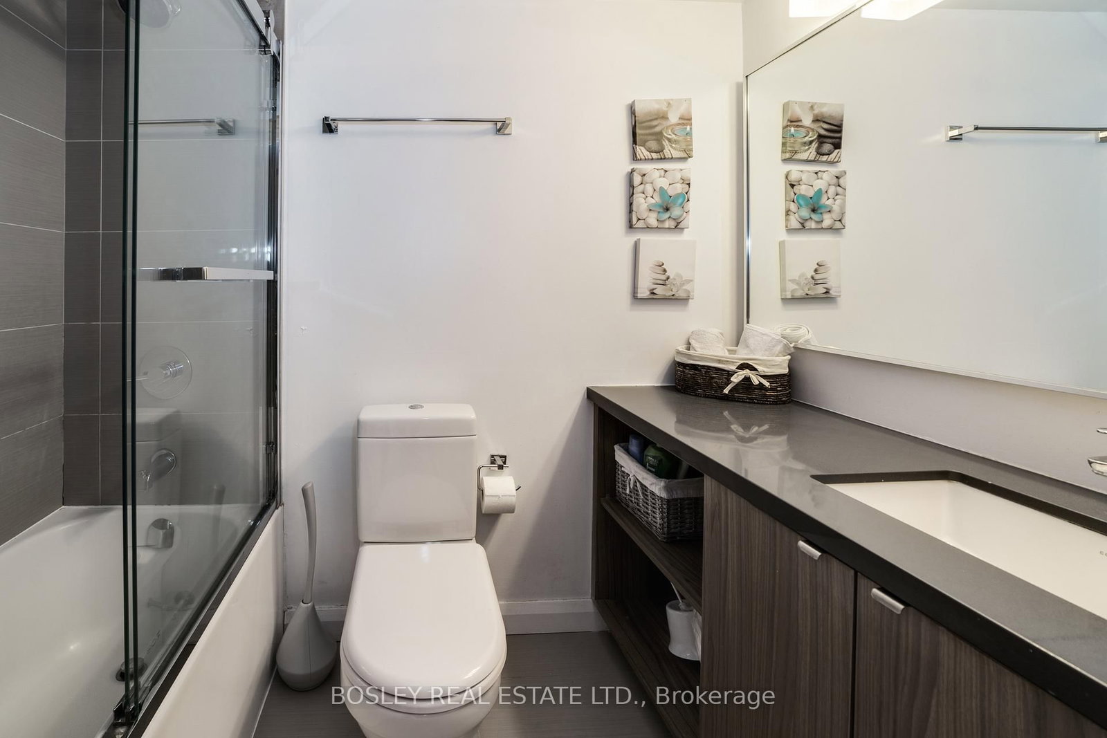 155 Yorkville Avenue, Unit 2016 - Photo 17