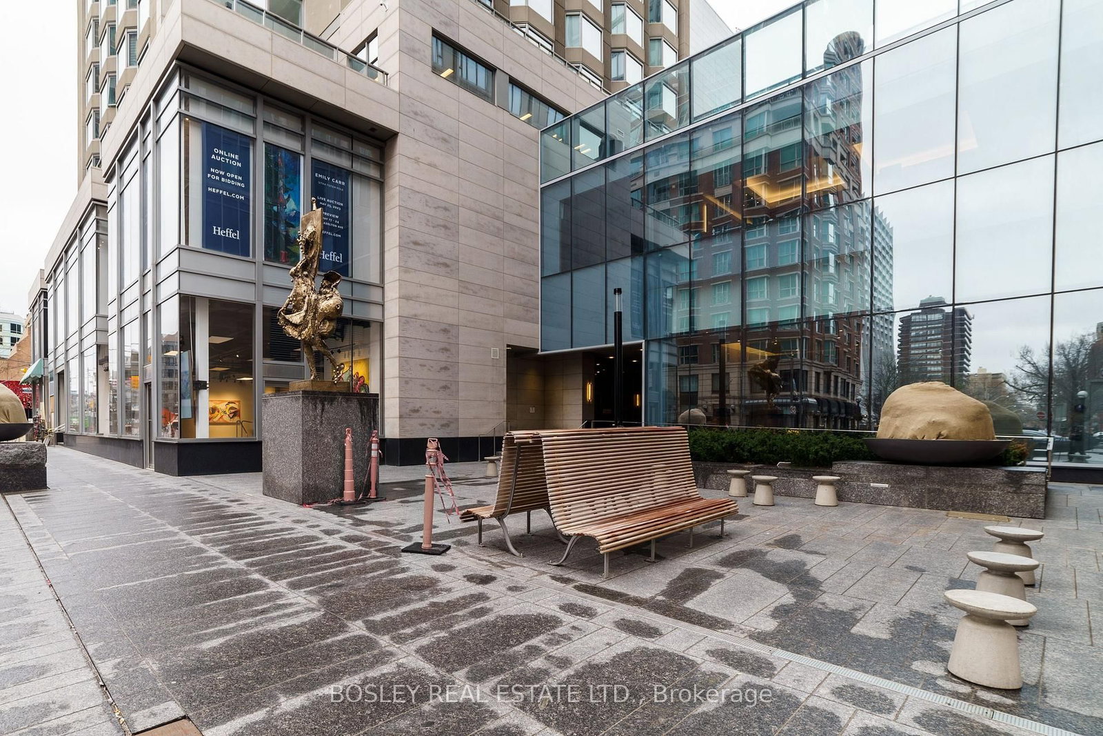 155 Yorkville Avenue, Unit 2016 - Photo 2