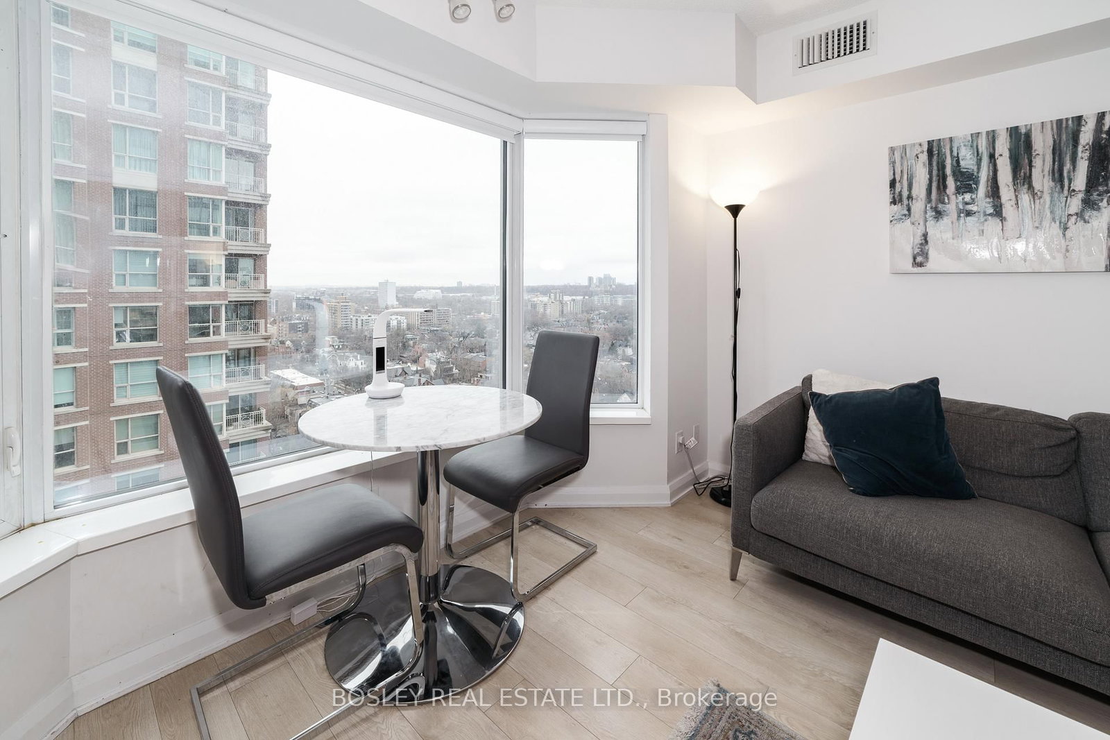 155 Yorkville Avenue, Unit 2016 - Photo 7