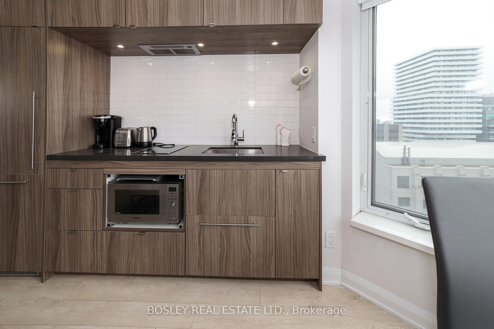 155 Yorkville Avenue, Unit 2016 - Photo 8
