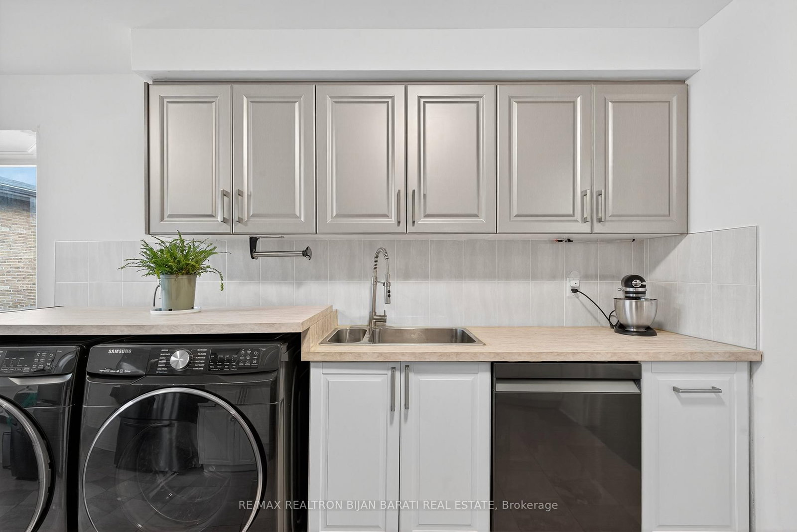 Detached House for sale at 603 Cummer Avenue, Toronto, Ontario, M2K 2M5 - Bayview Woods-Steeles - MLS: C12887380