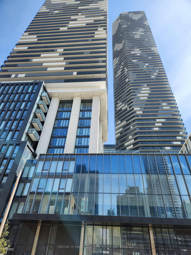 home for lease on 5912-55 Cooper Street